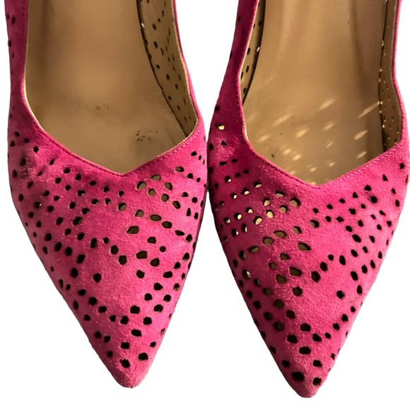 Diane Von Furstenberg Bonnie Suede Pumps - Picture 3 of 12